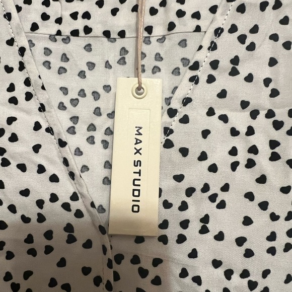 Max Studio NWT -Heart Blouse Woman’s Size large - Picture 4 of 6